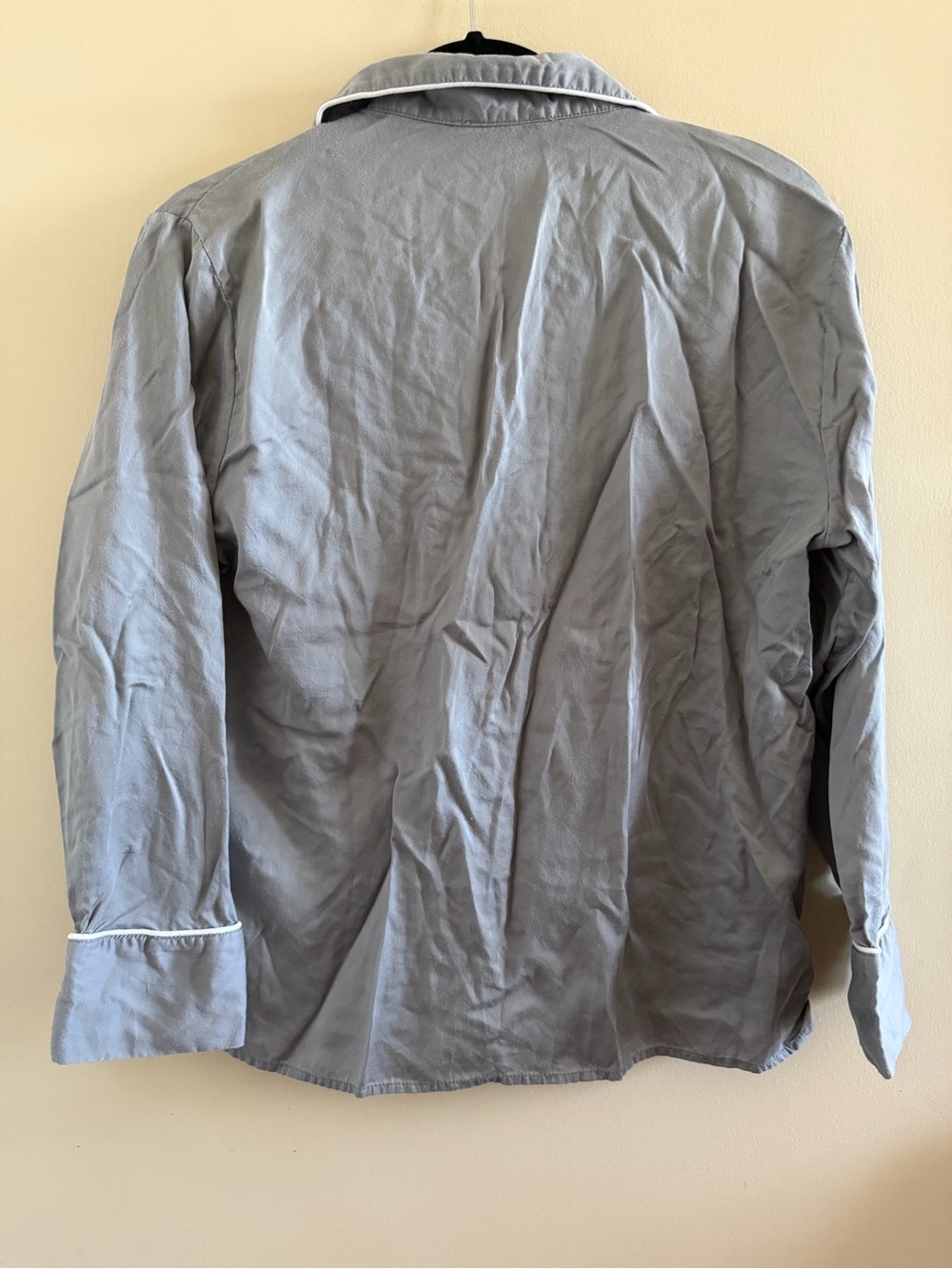 New! Ettitude Light Gray Bamboo Pajama Shirt with White Piping - Picture 2 of 4